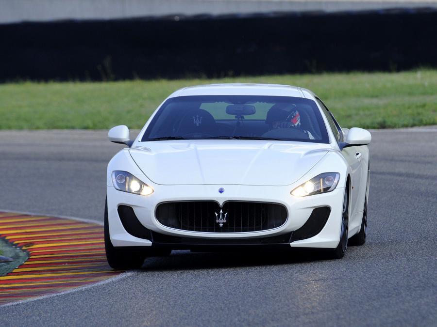  Maserati GranTurismo MC Stradale 2010 года  (фото 7 из 119)